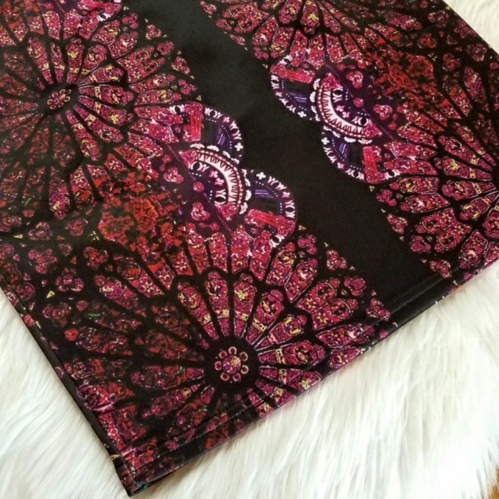 NWT Forever 21 Mandala Bodycon Skirt - Picture 3 of 7